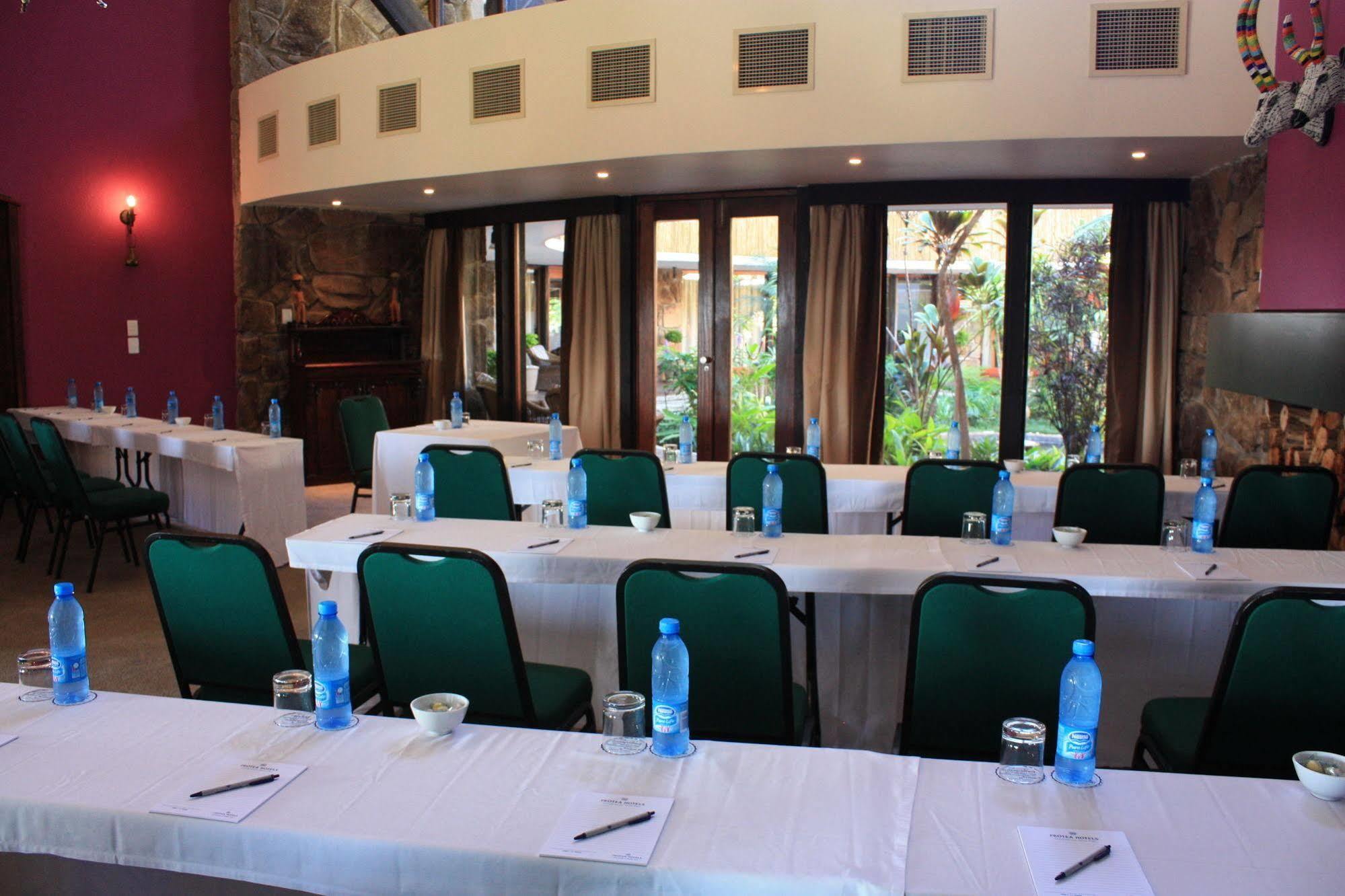 Protea Hotel Winkler ไวท์ริเวอร์ ภายนอก รูปภาพ